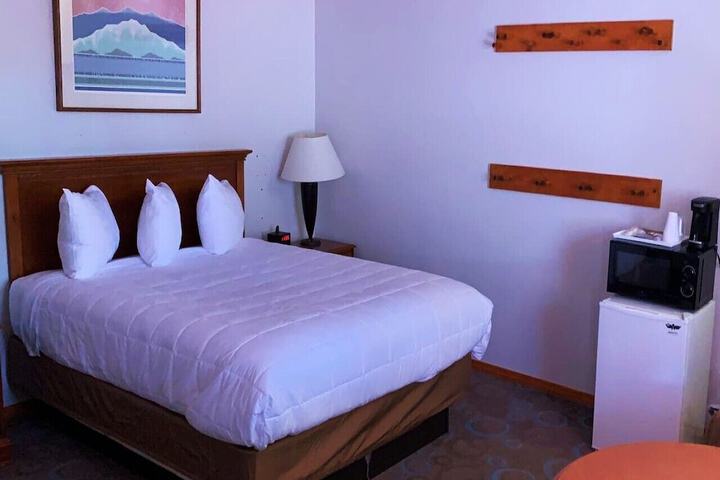Room 14 of 28