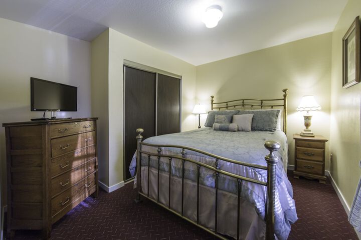 Room 26 of 38