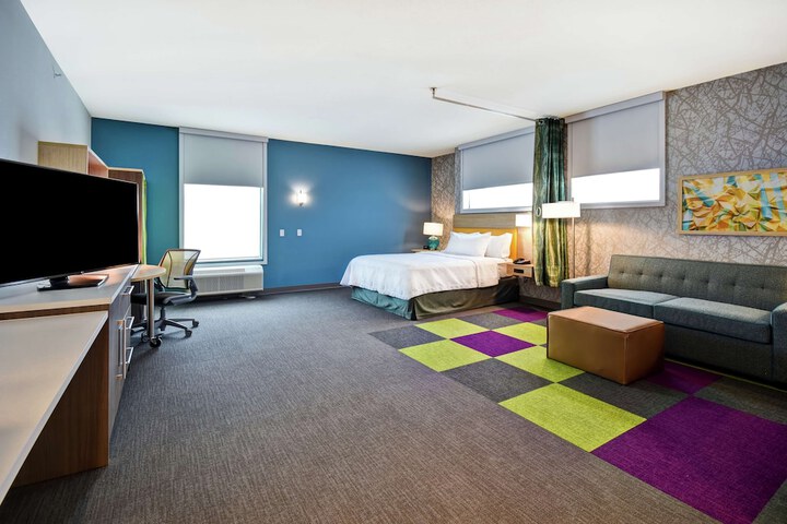 Room 26 of 47