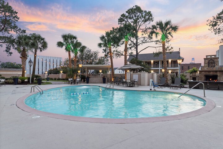 Crowne Plaza Executive Center Baton Rouge by IHG
