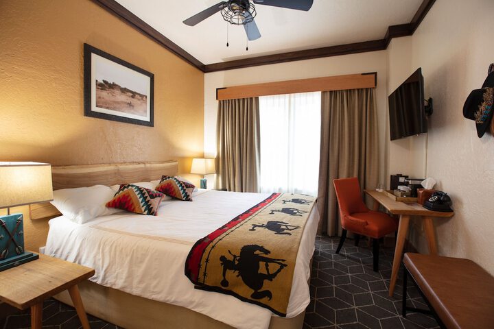 Room 54 of 75