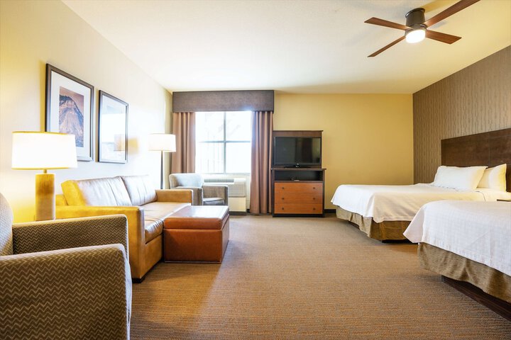 Room 83 of 118