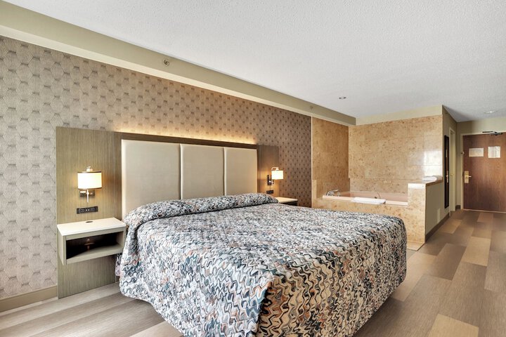 Room 14 of 21