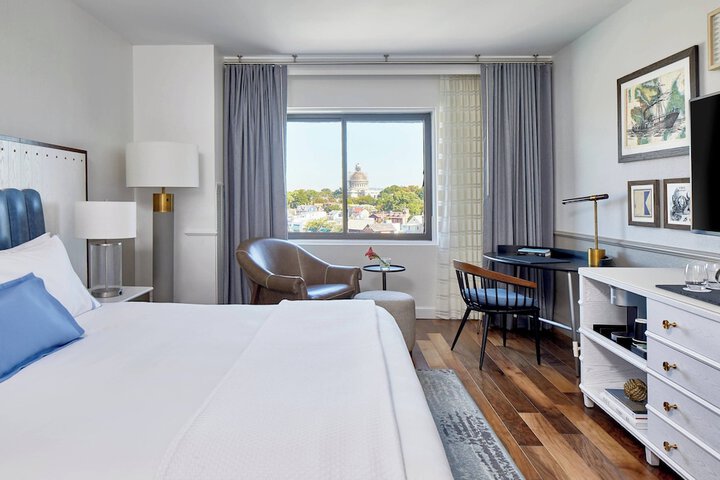 Annapolis Waterfront Hotel Autograph Collection
