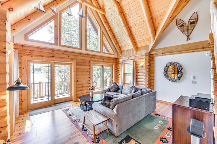 Lakefront Corinth Log Home: Private Dock Fire Pit