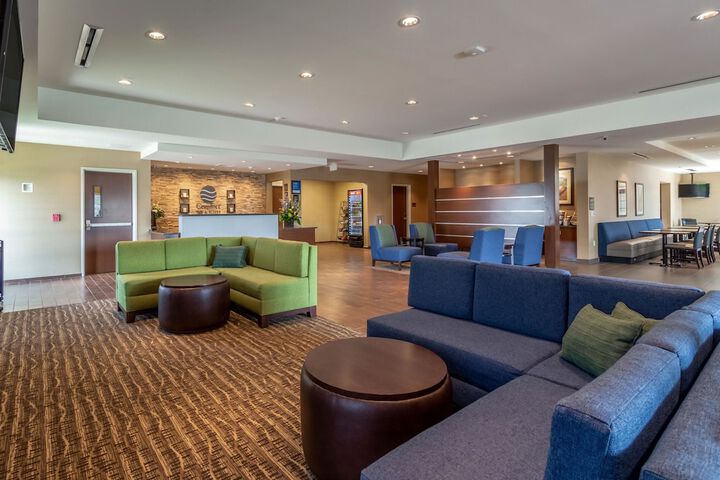 Hotel Interior 9 of 41