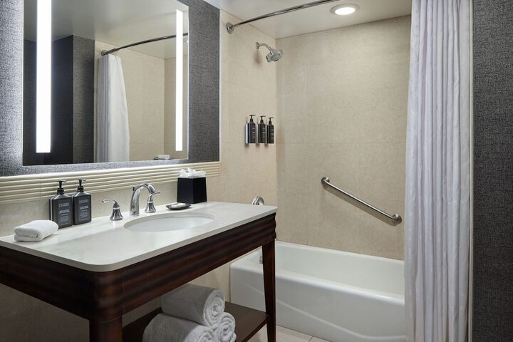 Sheraton Valley Forge Hotel King of Prussia