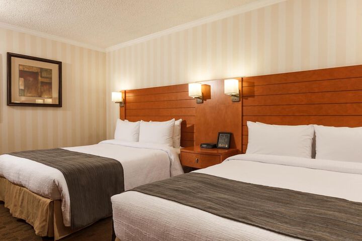 Room 15 of 48