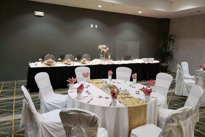 Ballroom/Hall 67 of 71