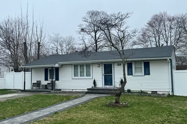 Spacious 3BR Family Home Near Everything