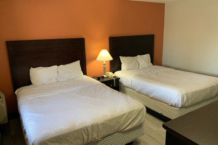 Stadium View Inn