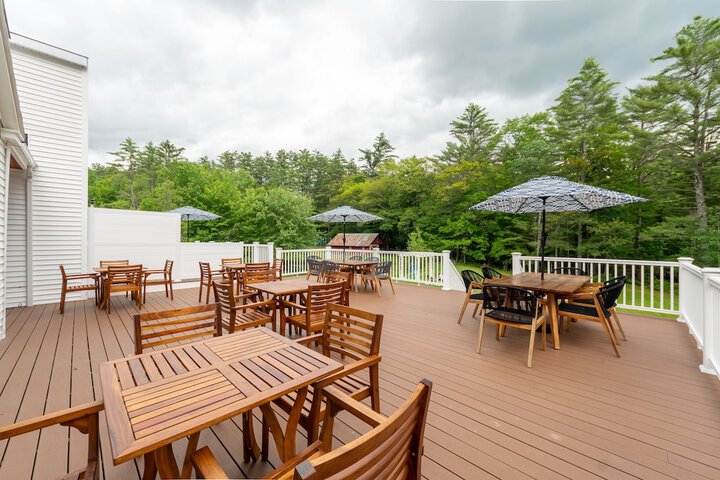 Sundeck 151 of 153