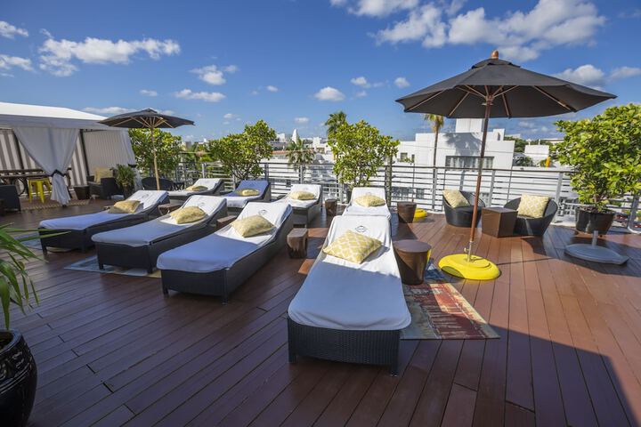 Sundeck 71 of 77