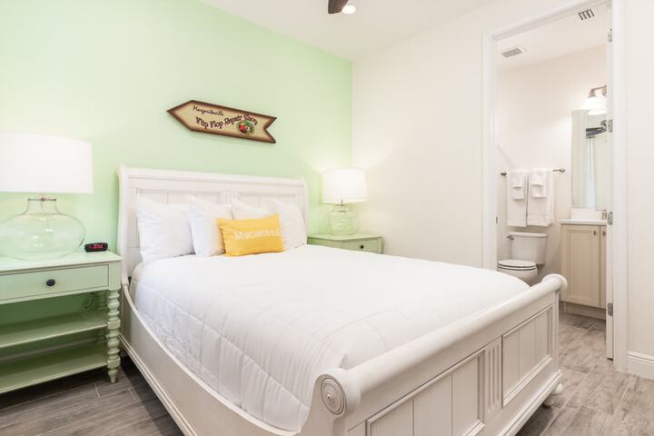 Margaritaville Cottages Orlando by Vstays with H2O Waterpark