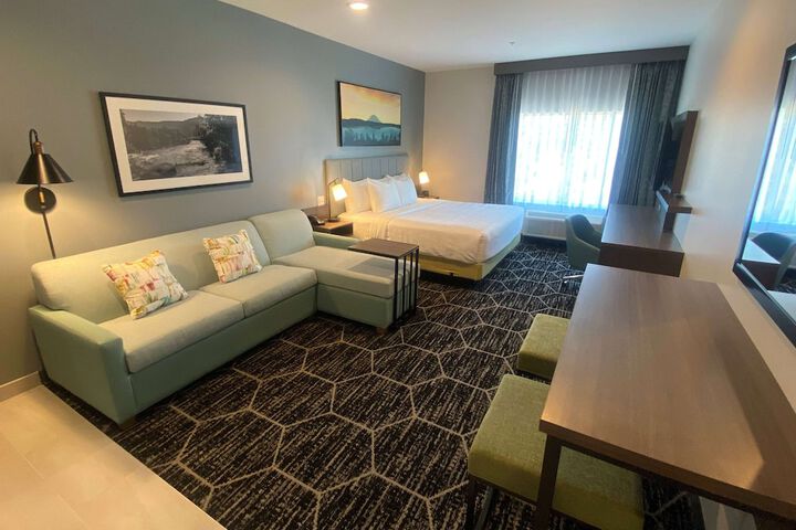 Room 45 of 62