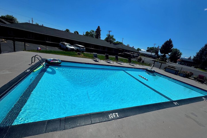 Pool 6 of 49