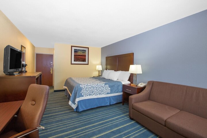 Room 44 of 60
