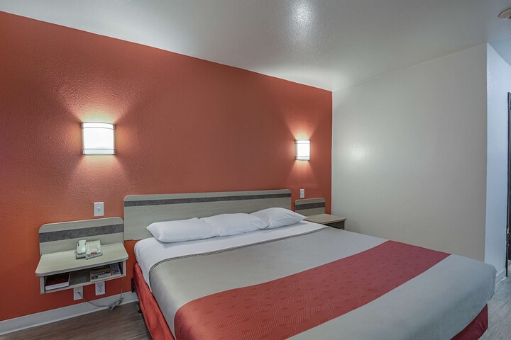 Room 26 of 31