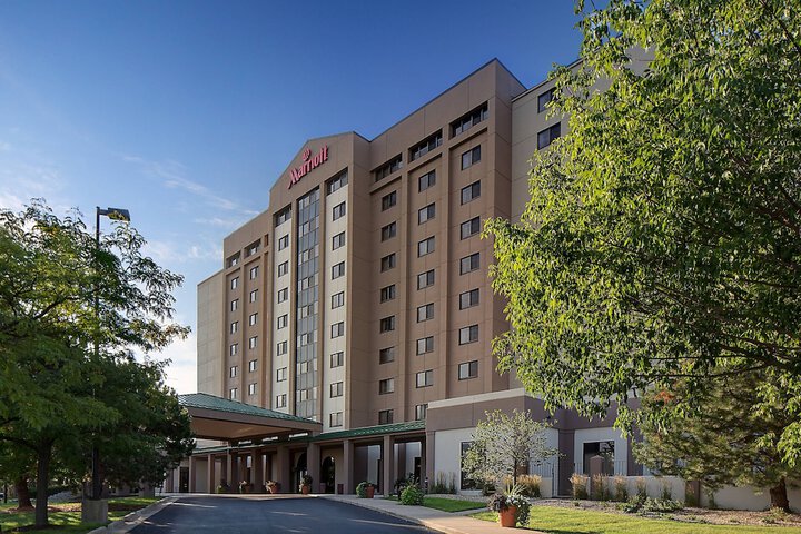 Hotel 3 of 61