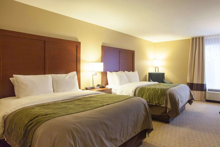 Room 13 of 28