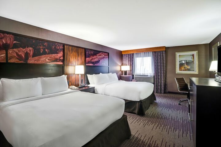 Room 32 of 57