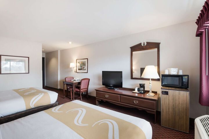 Room 44 of 59