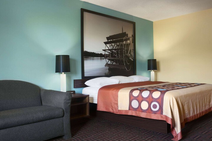 Room 15 of 26