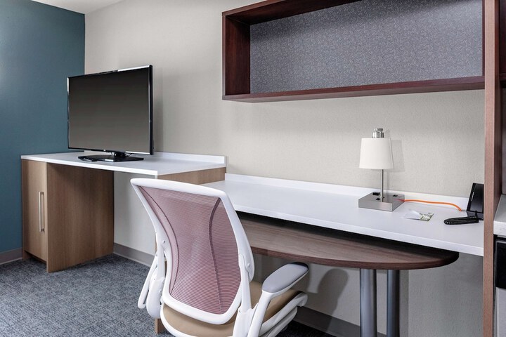 Room 12 of 23