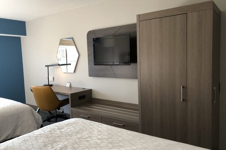 Room 35 of 58