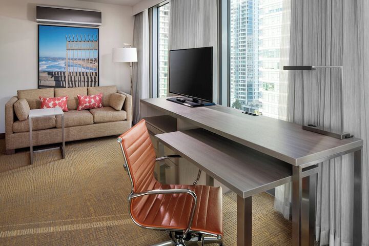 Room 22 of 48