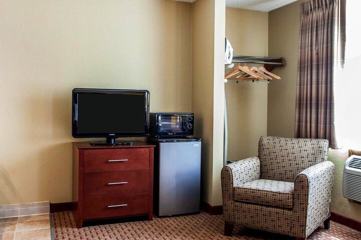 Room 11 of 29