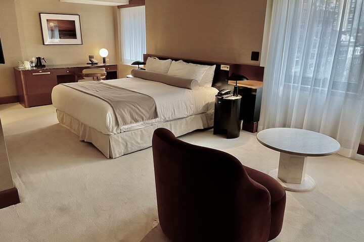 Room 11 of 70
