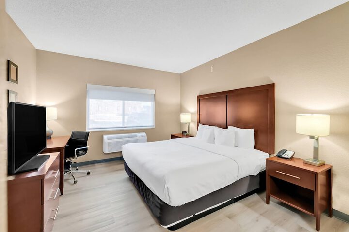 Comfort Suites Lakewood - Denver