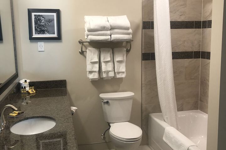 Best Western Plus Cobourg Inn & Convention Centre