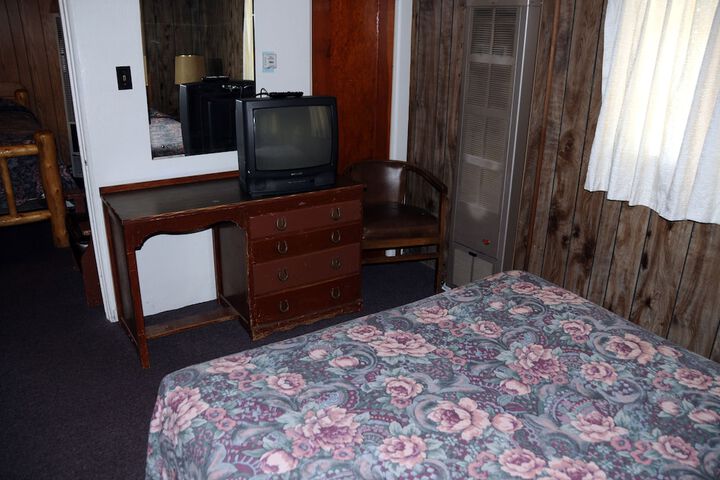 Room 13 of 44