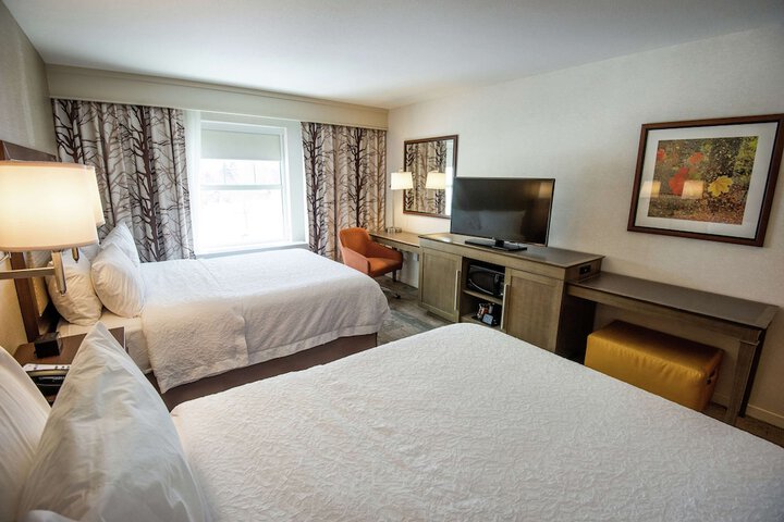 Hampton Inn and Suites Manchester
