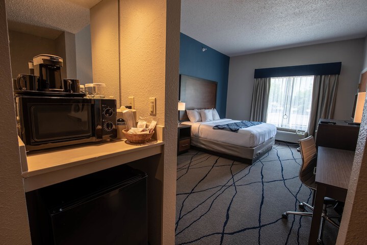 Room 36 of 59