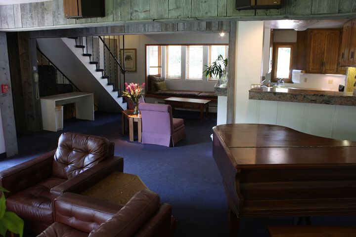 Hotel Interior 27 of 104