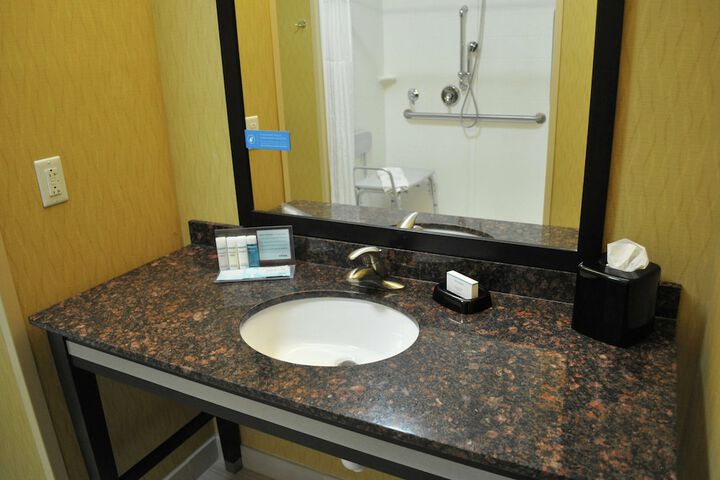 Hampton Inn & Suites Toledo / Westgate