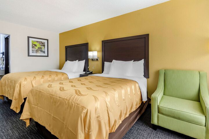 Room 8 of 24