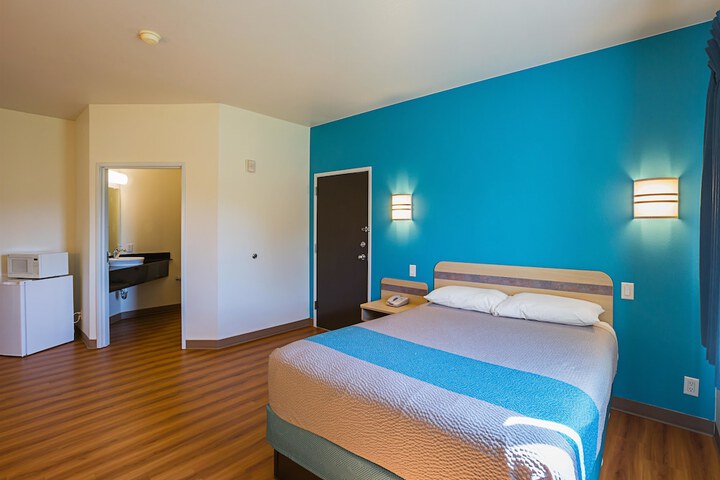 Room 25 of 30