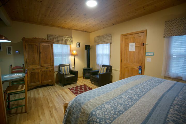 Room 70 of 236