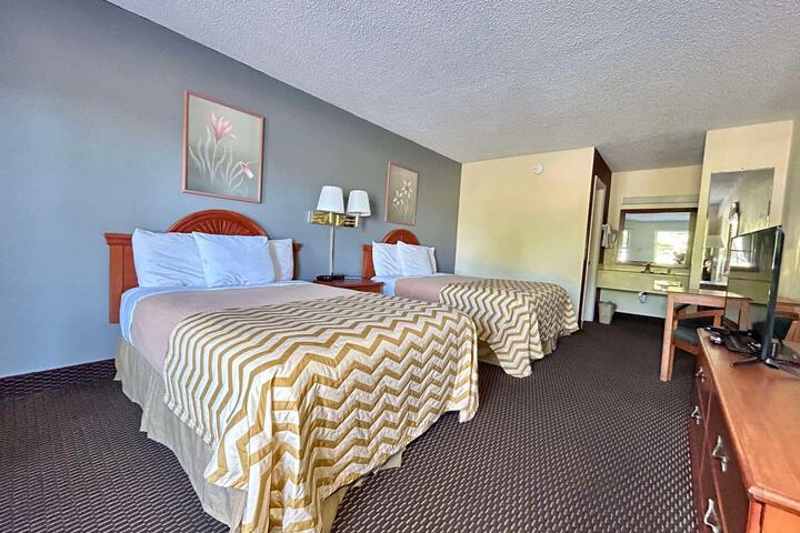 Travelodge by Wyndham Alachua
