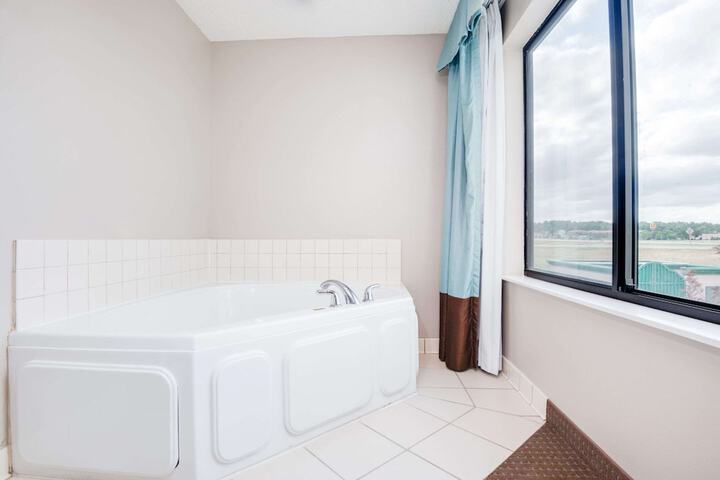 Room 20 of 40