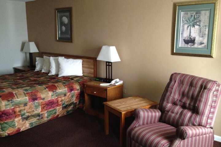 Room 13 of 42
