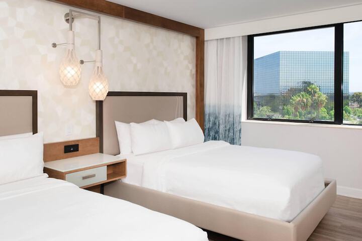 Renaissance Newport Beach Hotel