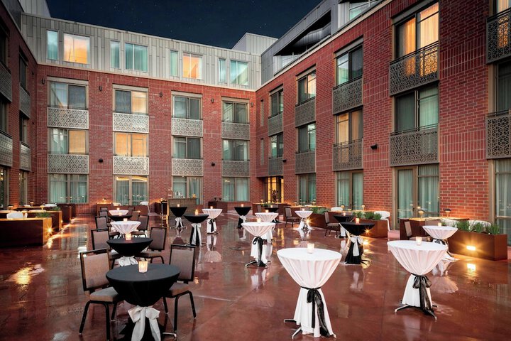 The Elizabeth Hotel Autograph Collection