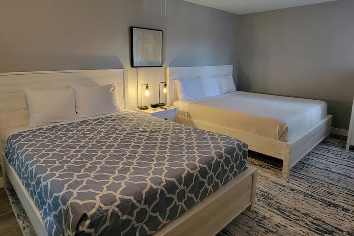 Room 93 of 127