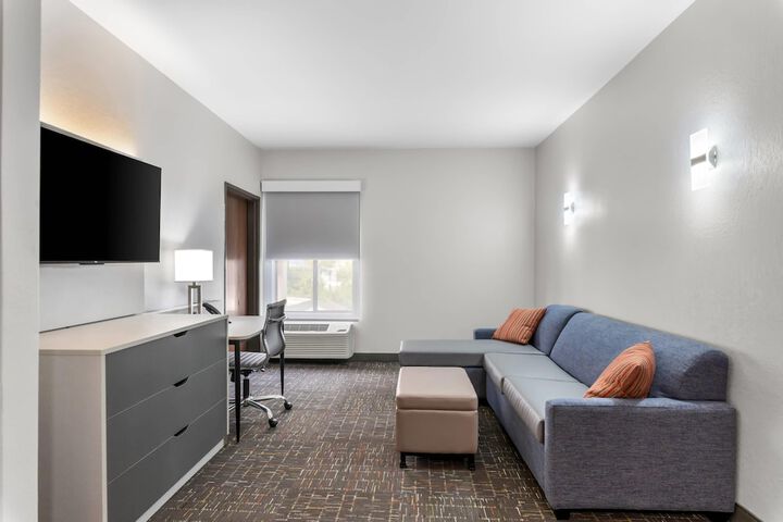 Brentwood Suites Nashville an Ascend Collection Hotel
