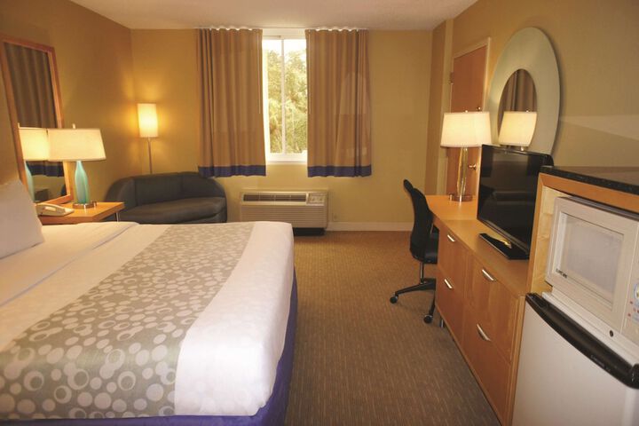 Room 18 of 38